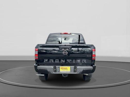 Super Black 2026 Nissan Frontier SV