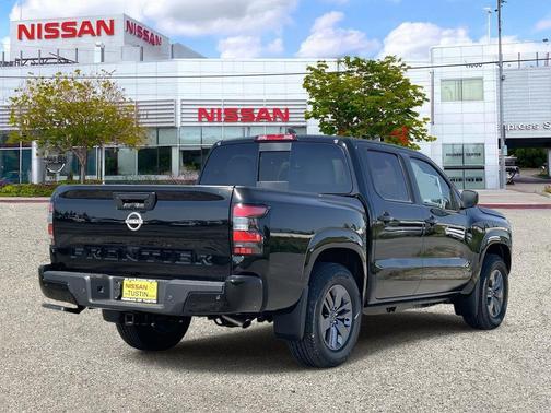 Super Black 2026 Nissan Frontier SV