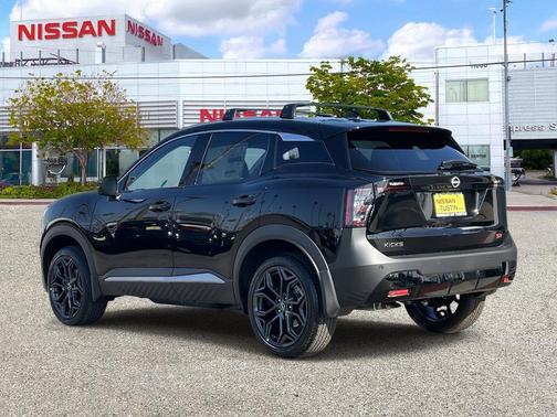 Super Black 2026 Nissan Kicks SR