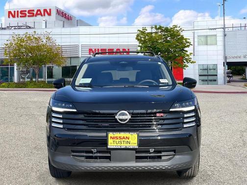 Super Black 2026 Nissan Kicks SR