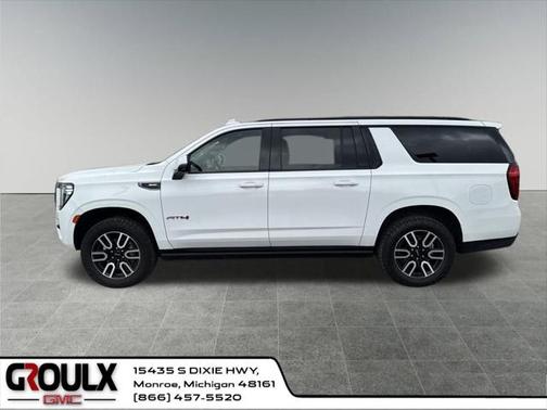 2021 GMC Yukon XL 4WD AT4