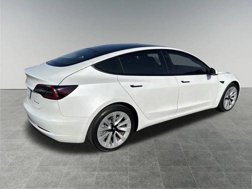 2021 Tesla Model 3 Long Range