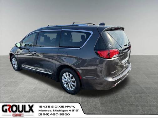 2018 Chrysler Pacifica Touring-L