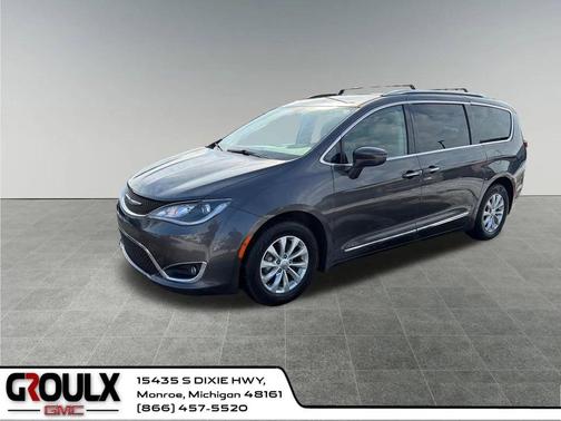 2018 Chrysler Pacifica Touring-L