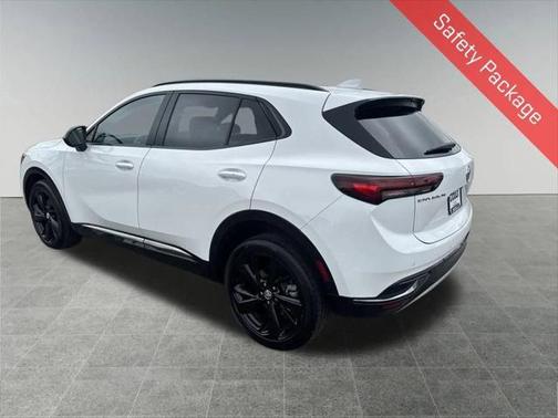 2022 Buick Envision FWD Essence
