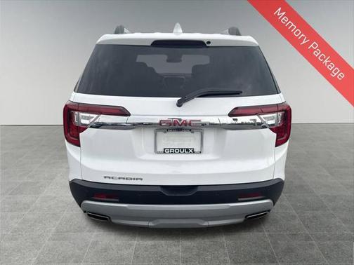 2023 GMC Acadia FWD SLT