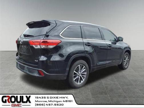 2018 Toyota Highlander SE