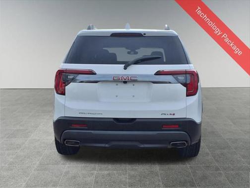2022 GMC Acadia AWD AT4