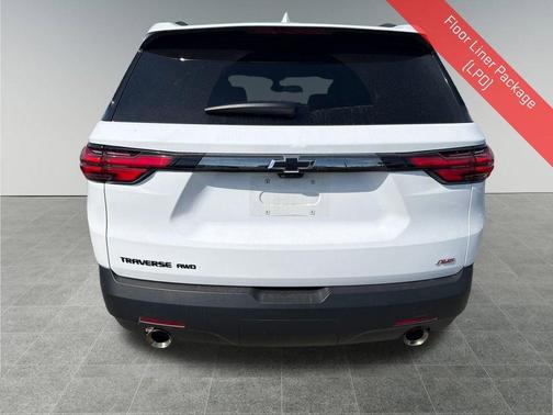 Summit White 2023 Chevrolet Traverse RS