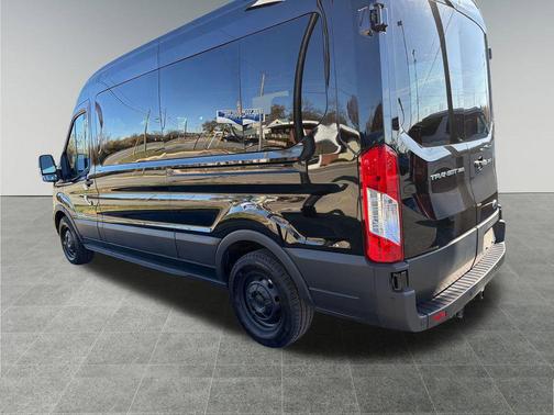 2024 Ford Transit-350 XLT