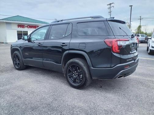 2023 GMC Acadia AWD AT4