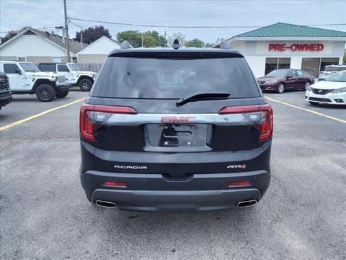 2023 GMC Acadia AWD AT4