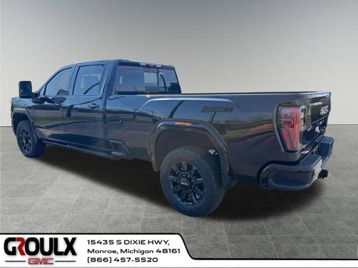 Onyx Black 2024 GMC Sierra 3500 AT4