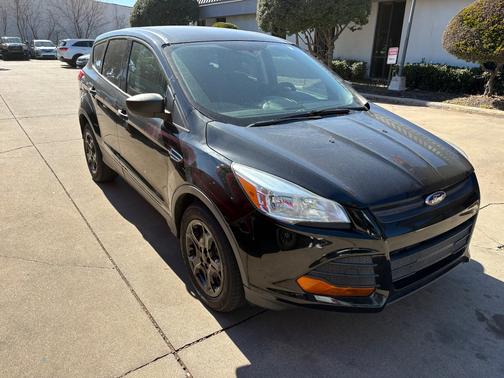2016 Ford Escape S