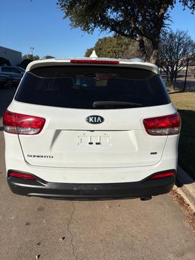 2016 Kia Sorento LX