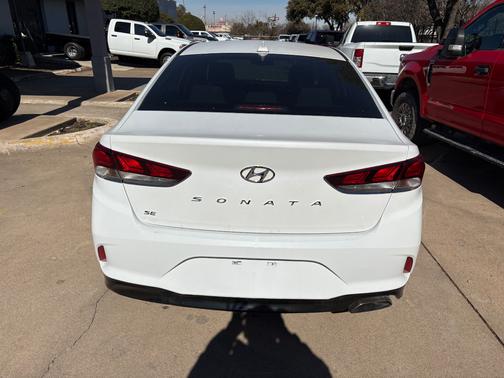 2018 Hyundai SONATA SE
