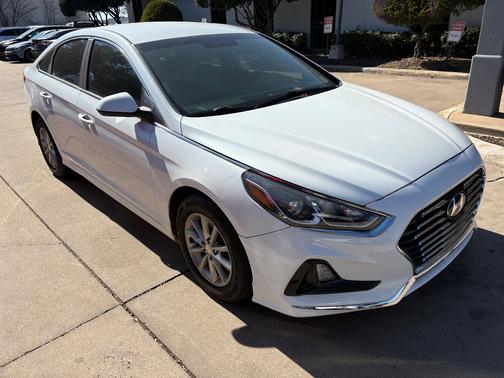 2018 Hyundai SONATA SE