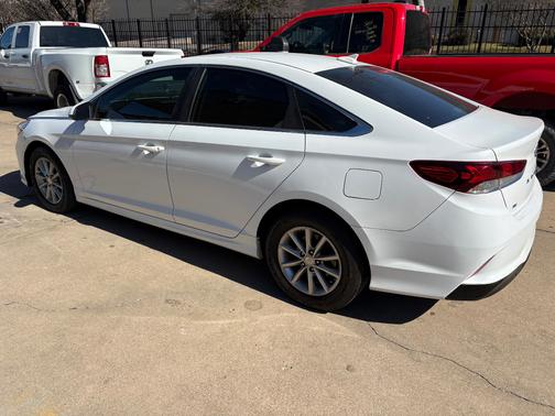 2018 Hyundai SONATA SE