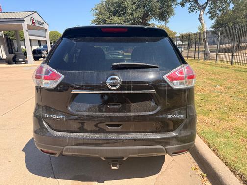 Black 2015 Nissan Rogue SV