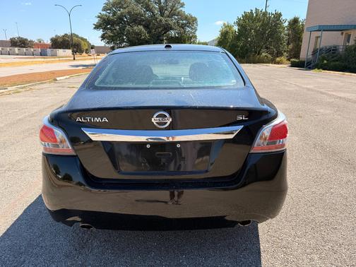 Black 2015 Nissan Altima 2.5 SL