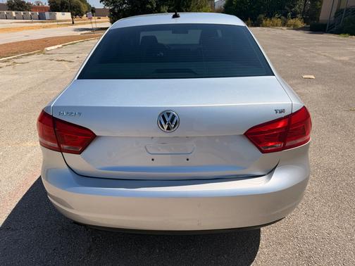 Reflex Silver Metallic 2015 Volkswagen Passat 1.8T Limited Edition