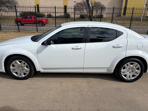 2014 Dodge Avenger SE