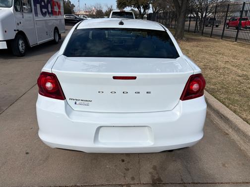 2014 Dodge Avenger SE