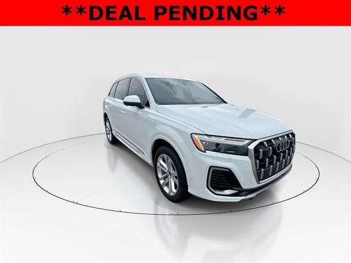 2025 Audi Q7 45 Premium