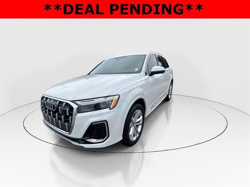 2025 Audi Q7 45 Premium