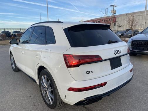 2024 Audi Q5 55 S line Prestige