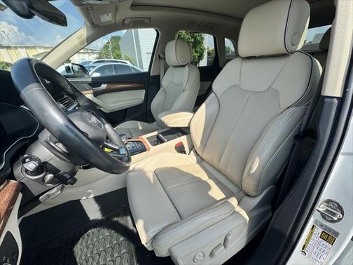 2021 Audi Q5 45 Premium Plus