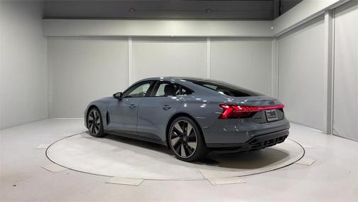 2023 Audi e-tron GT Prestige quattro