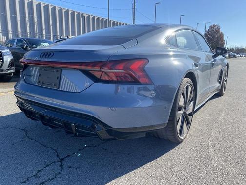 2023 Audi e-tron GT Prestige quattro