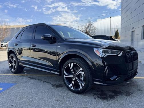 2024 Audi Q3 45 S line Premium Plus