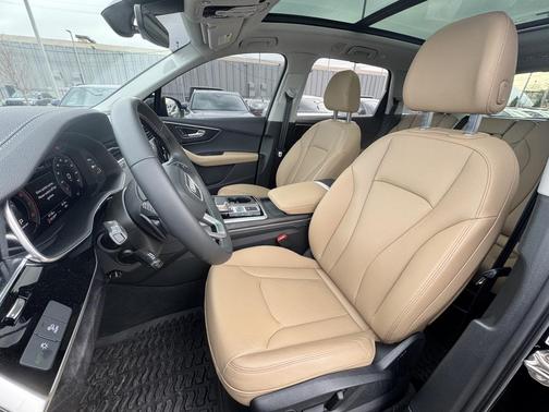 2025 Audi Q7 55 Premium Plus