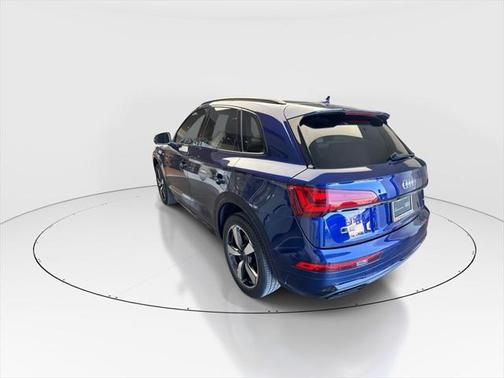 2022 Audi Q5 45 S line Prestige