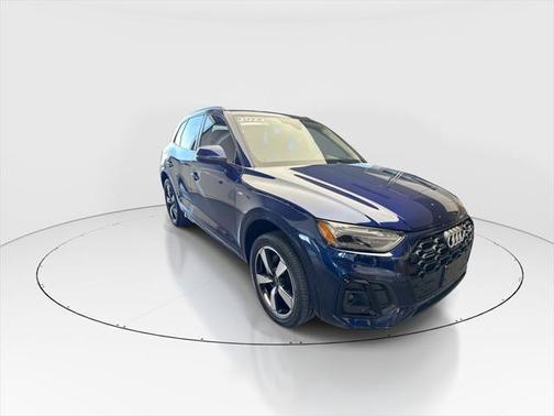 2022 Audi Q5 45 S line Prestige