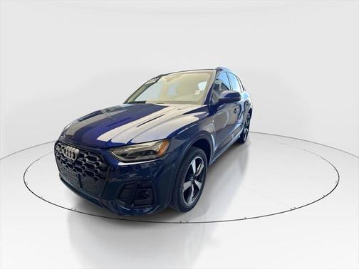 2022 Audi Q5 45 S line Prestige