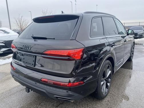 2025 Audi Q7 55 Prestige