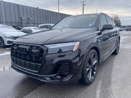 2025 Audi Q7 55 Prestige