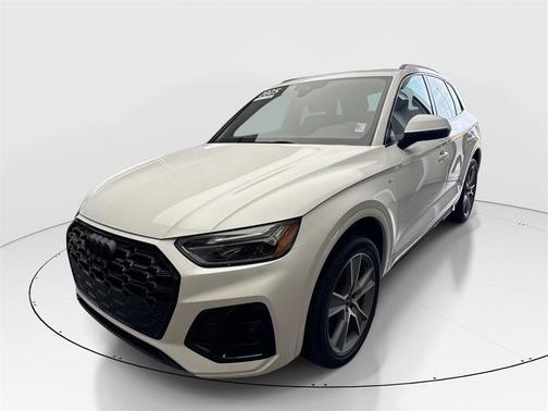 2025 Audi Q5 45 S line Premium