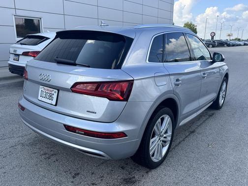 2020 Audi Q5 45 Premium Plus
