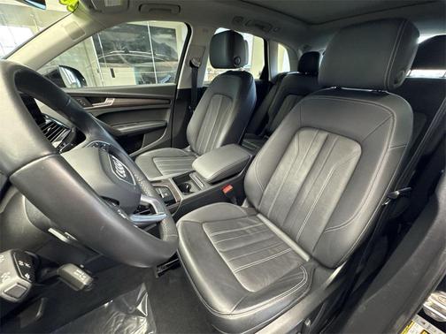 2021 Audi Q5 45 Premium Plus
