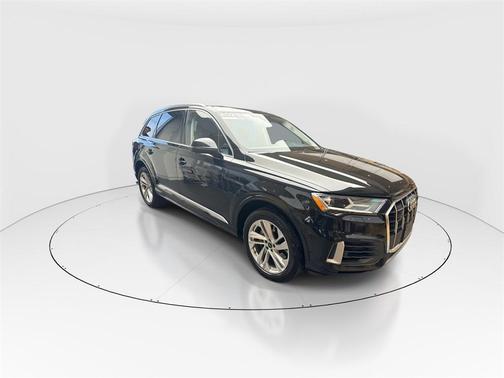 2023 Audi Q7 55 Premium Plus