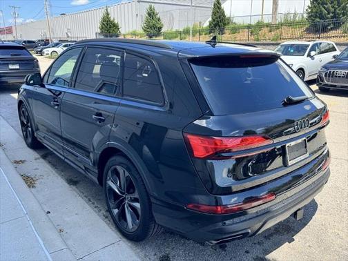 2025 Audi Q7 55 Prestige
