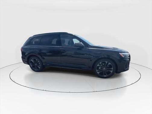 2025 Audi Q7 55 Prestige