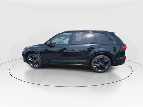 2025 Audi Q7 55 Prestige