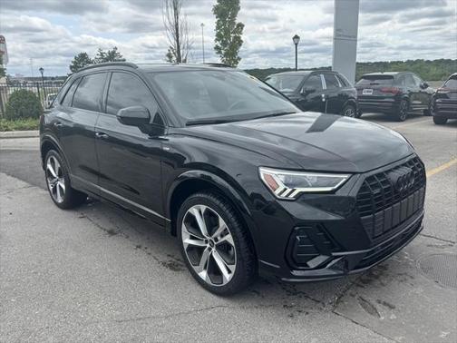 2022 Audi Q3 45 S line Premium Plus