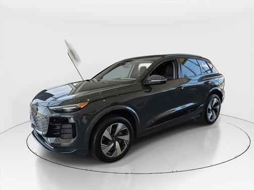 2025 Audi Q6 e-tron Premium Plus quattro