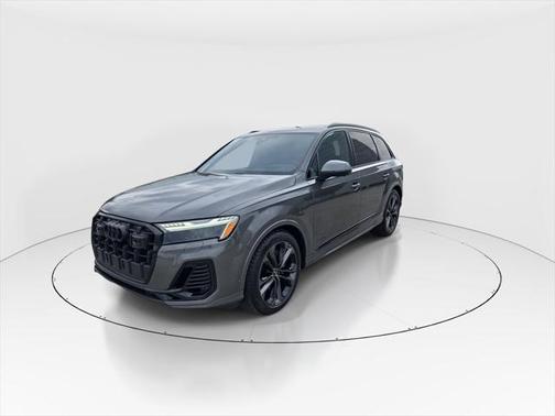 2025 Audi Q7 55 Prestige
